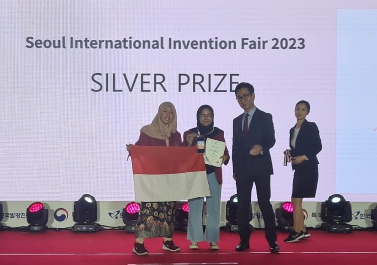 2 Putri Terbaik Fakultas Teknik Raih Silver Medal di Ajang Seoul International Invention Fair