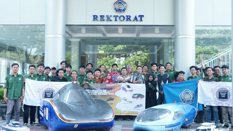 Wakil Rektor III Lepas 4 Tim Mekatronic pada KMHE dan KKCTBN 2023