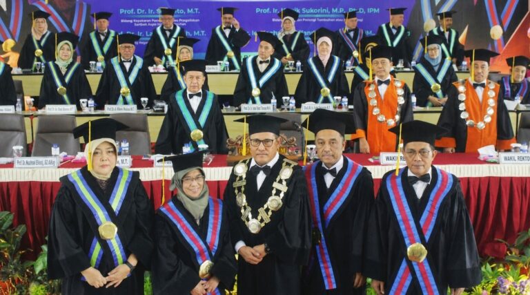 Tiga Guru Besar Fakultas Teknik UMM Resmi Dikukuhkan